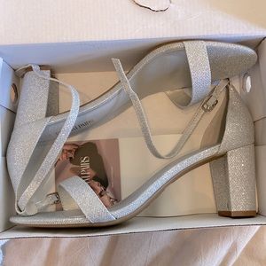 Dreampairs Silver Heels